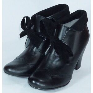 Hush Puppies Women's Black Bow Tie Ankle Boots 7